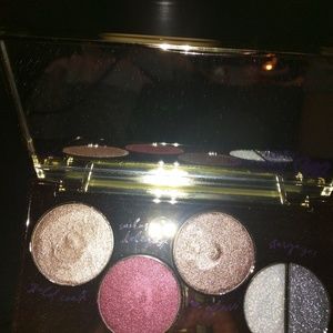 Tarte foil finger paints pallet